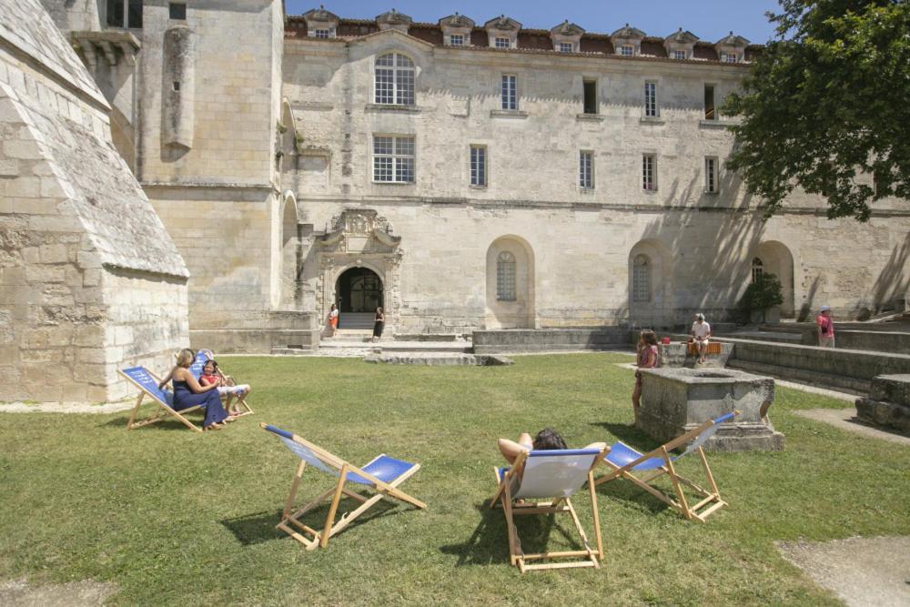 Les Chambres De L'Abbaye Сент Екстериор снимка